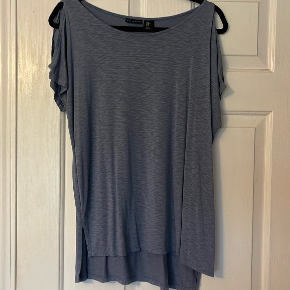 Open Shoulder short sleeve top